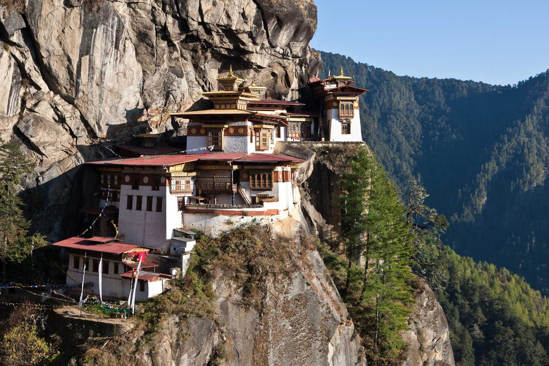 Йога-путешествие в Бутан – землю алмазного дракона